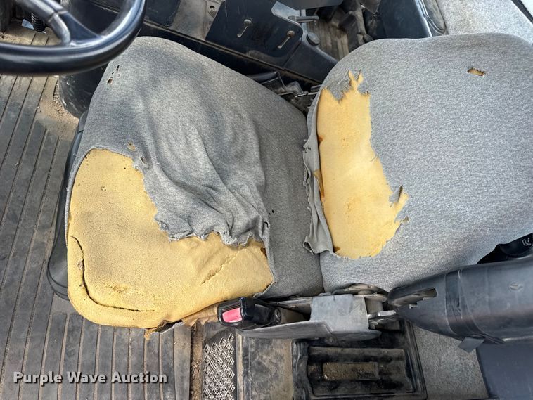 image for item DW6522 2007 John Deere 824J wheel loader