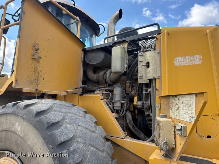 image for item DW6522 2007 John Deere 824J wheel loader