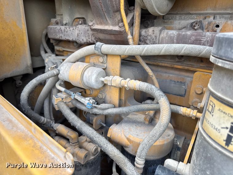 image for item DW6522 2007 John Deere 824J wheel loader