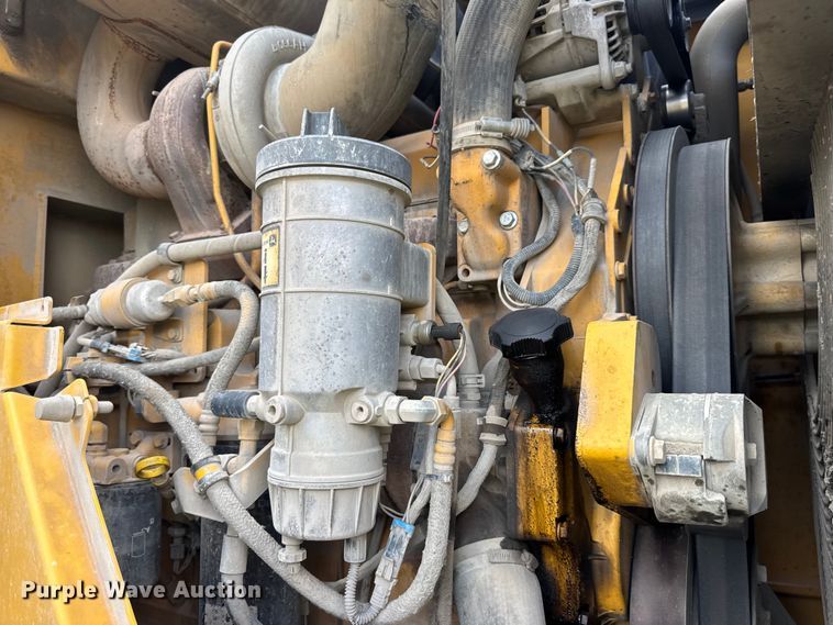 image for item DW6522 2007 John Deere 824J wheel loader