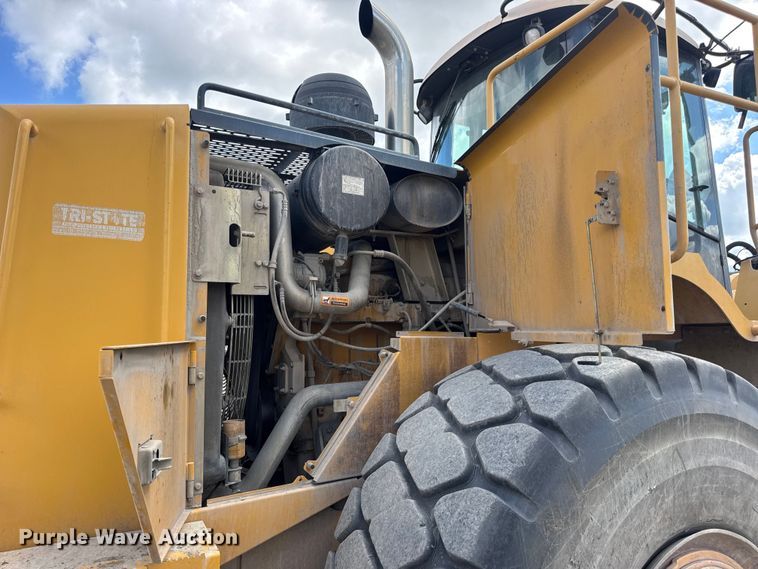 image for item DW6522 2007 John Deere 824J wheel loader