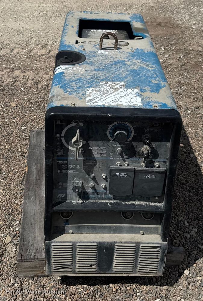 image for item DW6525 Miller Trailblazer 280 welder/generator