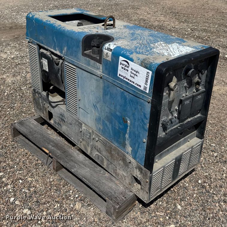image for item DW6525 Miller Trailblazer 280 welder/generator
