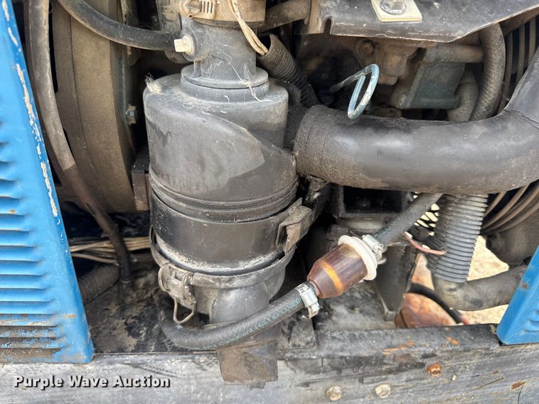 image for item DW6526 Miller Trailblazer 300D welder/generator