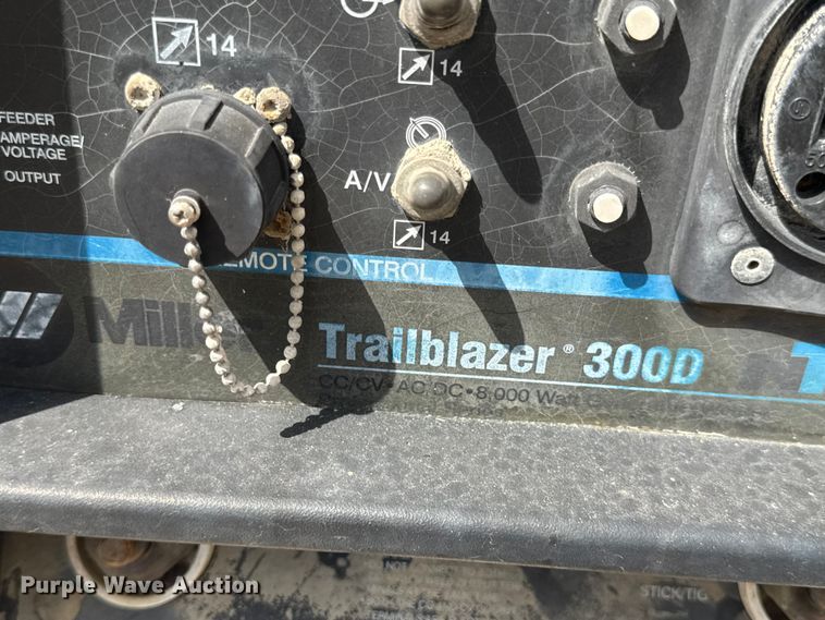 image for item DW6526 Miller Trailblazer 300D welder/generator