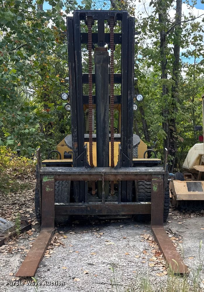 image for item DW6528 Taylor forklift