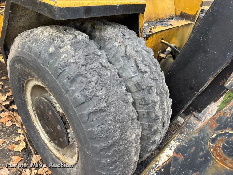 image for item DW6528 Taylor forklift