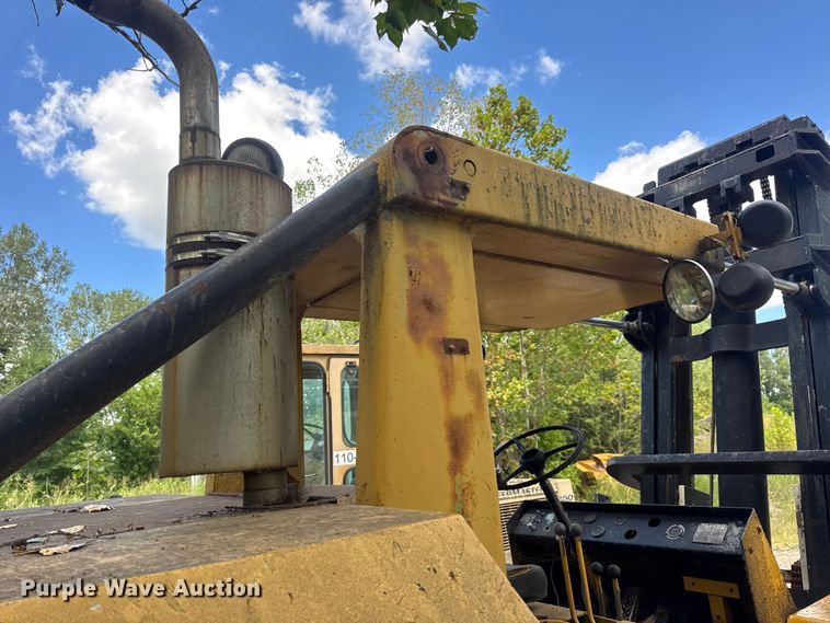 image for item DW6528 Taylor forklift