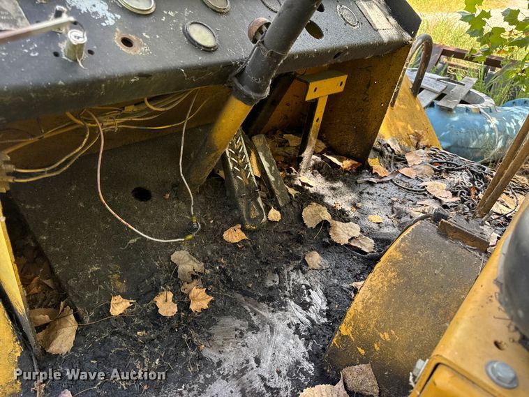 image for item DW6528 Taylor forklift