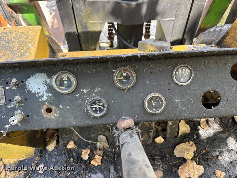 image for item DW6528 Taylor forklift