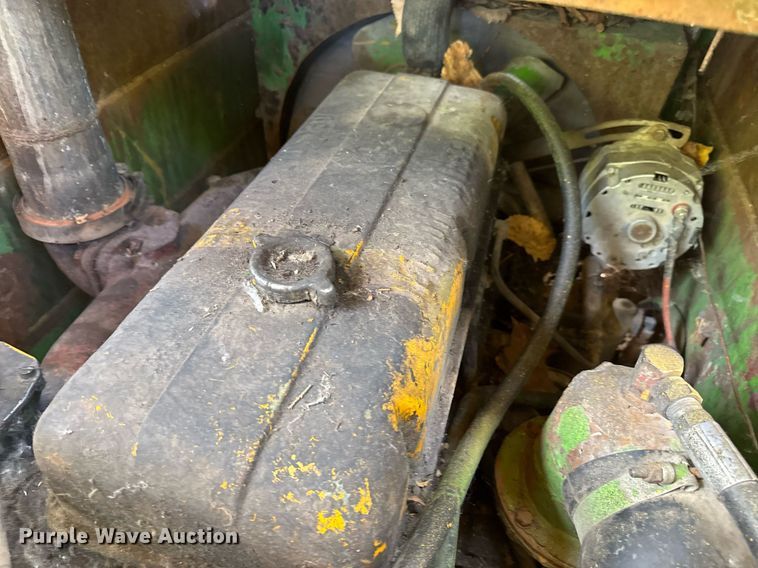 image for item DW6528 Taylor forklift