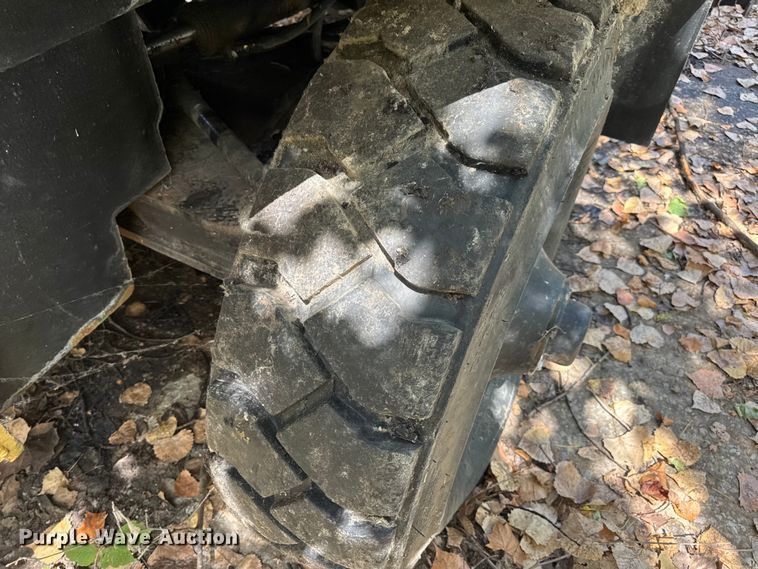 image for item DW6528 Taylor forklift