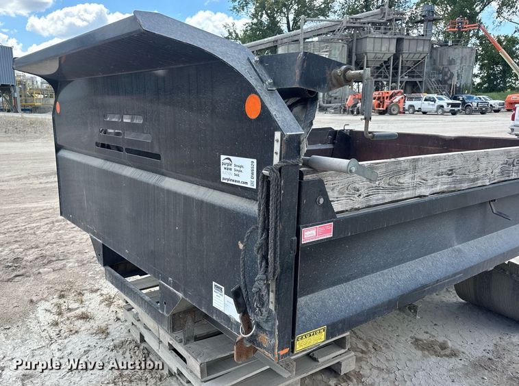 image for item DW6529 Monroe dump bed