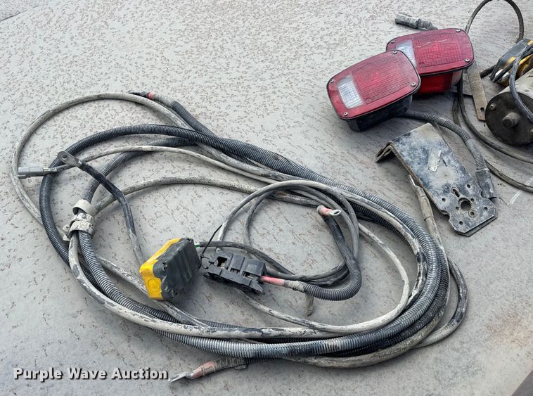 image for item DW6529 Monroe dump bed