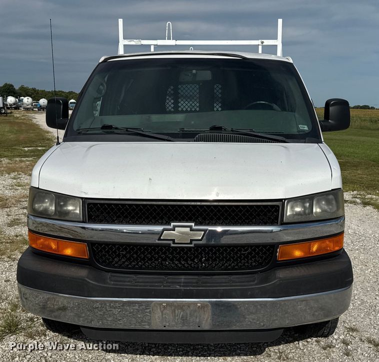 image for item DW6547 2013 Chevrolet  Express 2500 van