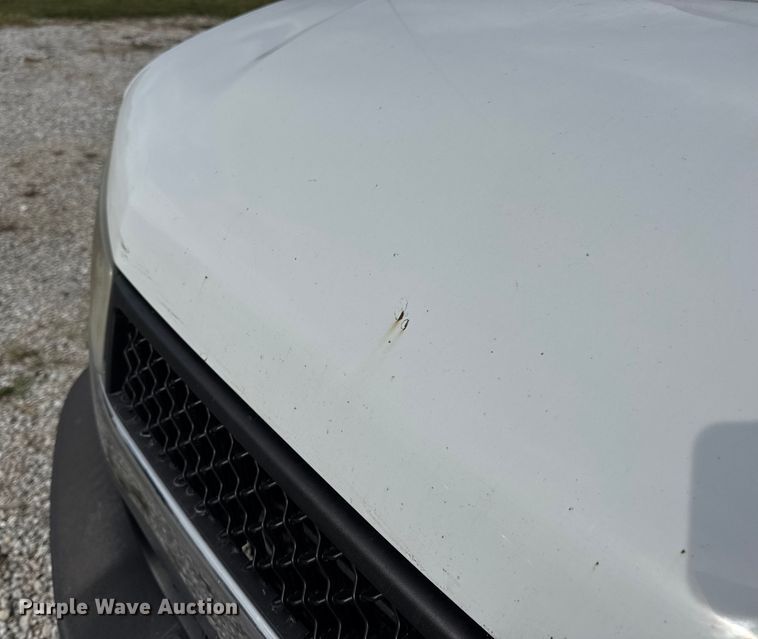 image for item DW6547 2013 Chevrolet  Express 2500 van