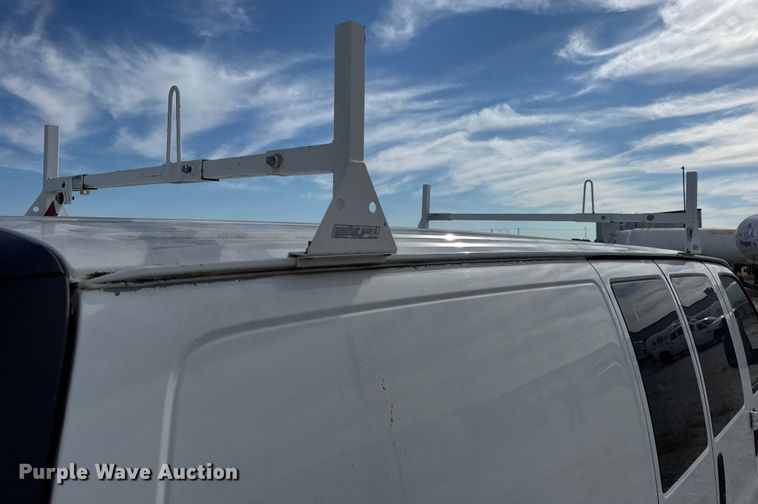 image for item DW6547 2013 Chevrolet  Express 2500 van