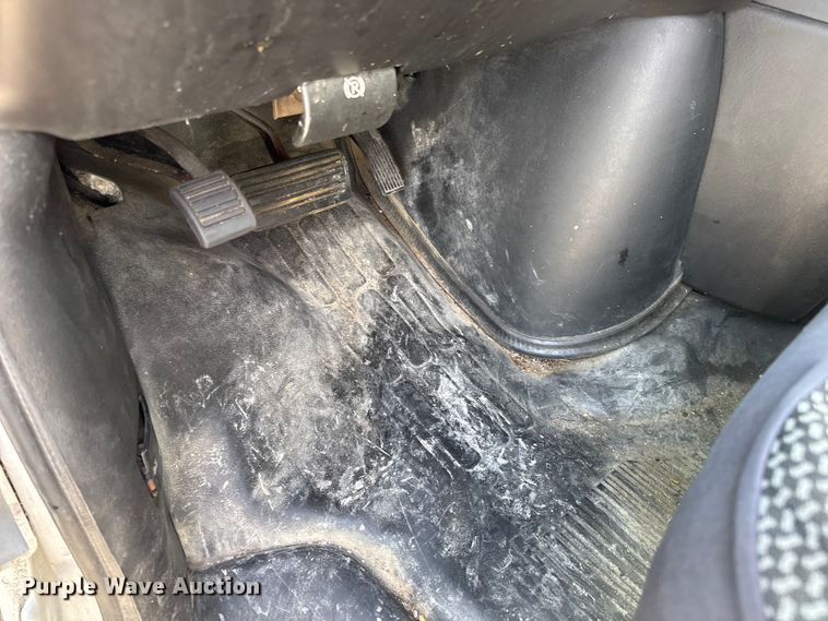 image for item DW6547 2013 Chevrolet  Express 2500 van