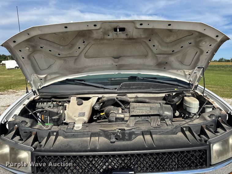 image for item DW6547 2013 Chevrolet  Express 2500 van