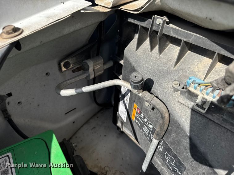 image for item DW6547 2013 Chevrolet  Express 2500 van