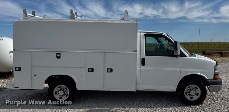 image for item DW6549 2016 Chevrolet  Express G3500 utility van