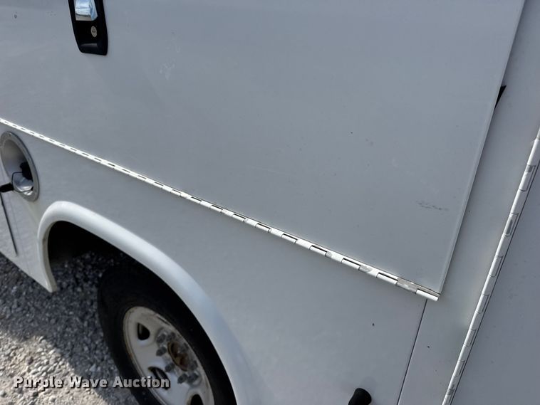 image for item DW6549 2016 Chevrolet  Express G3500 utility van