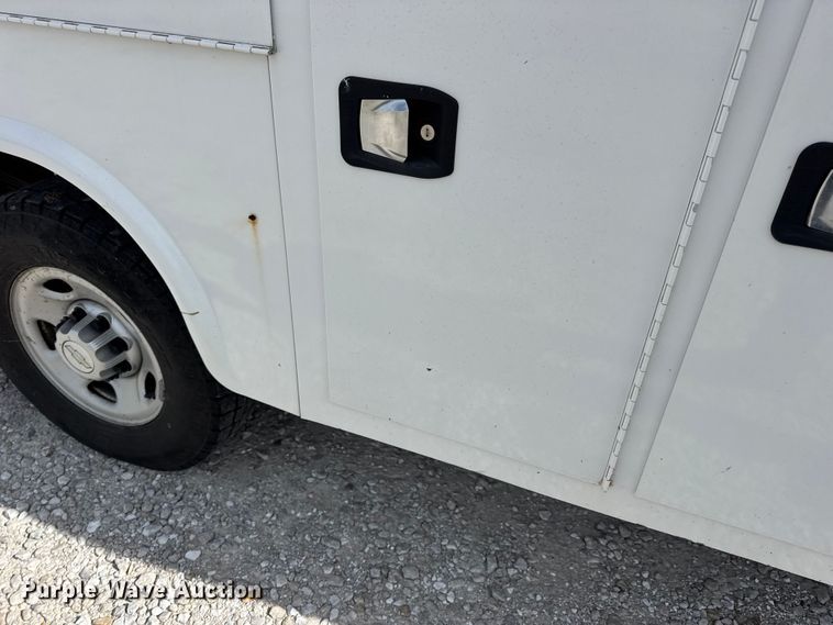 image for item DW6549 2016 Chevrolet  Express G3500 utility van