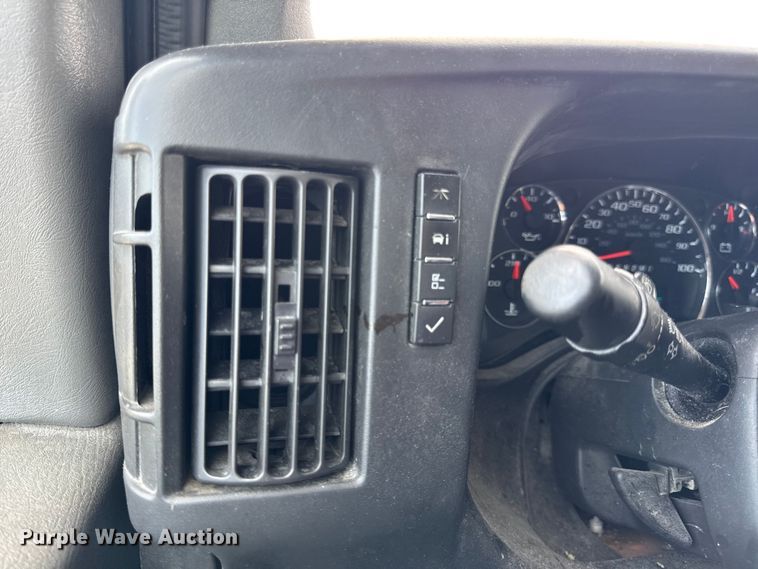 image for item DW6549 2016 Chevrolet  Express G3500 utility van