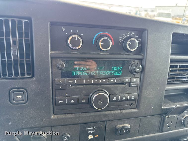 image for item DW6549 2016 Chevrolet  Express G3500 utility van