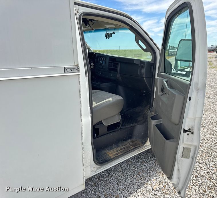 image for item DW6549 2016 Chevrolet  Express G3500 utility van