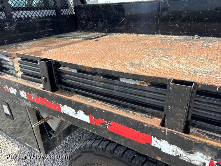 image for item DW6551 2015 Ford  F550 Super Duty utility / service truck