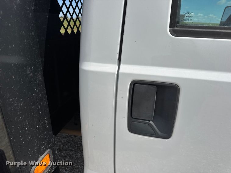 image for item DW6551 2015 Ford  F550 Super Duty utility / service truck