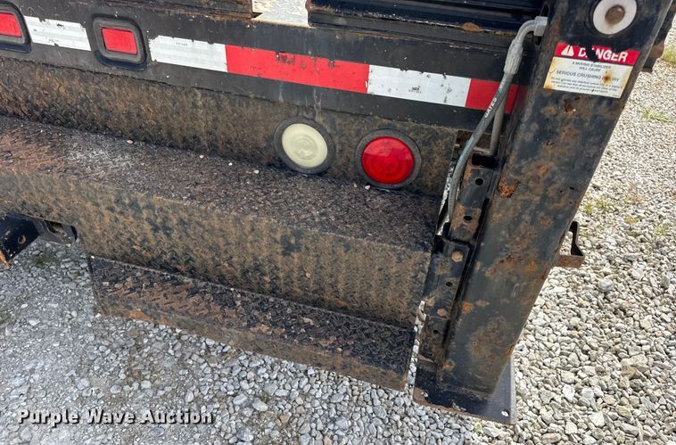 image for item DW6551 2015 Ford  F550 Super Duty utility / service truck