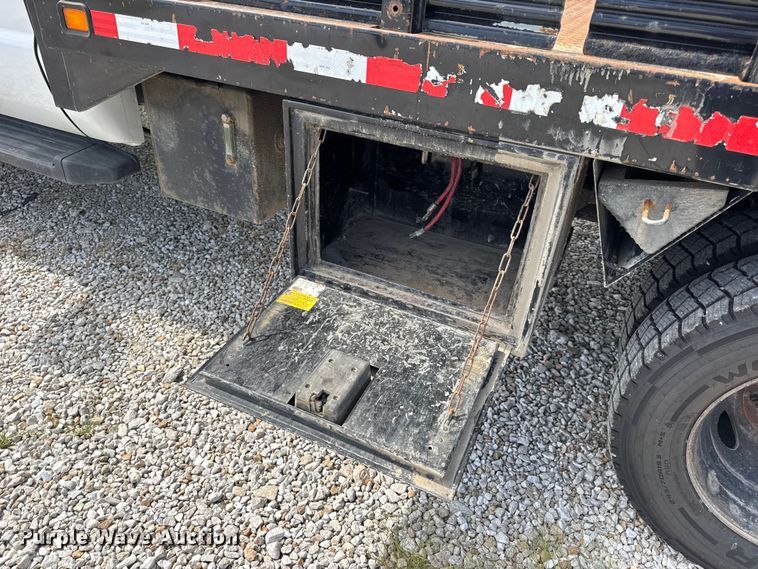 image for item DW6551 2015 Ford  F550 Super Duty utility / service truck