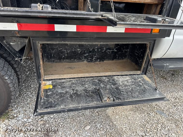 image for item DW6551 2015 Ford  F550 Super Duty utility / service truck