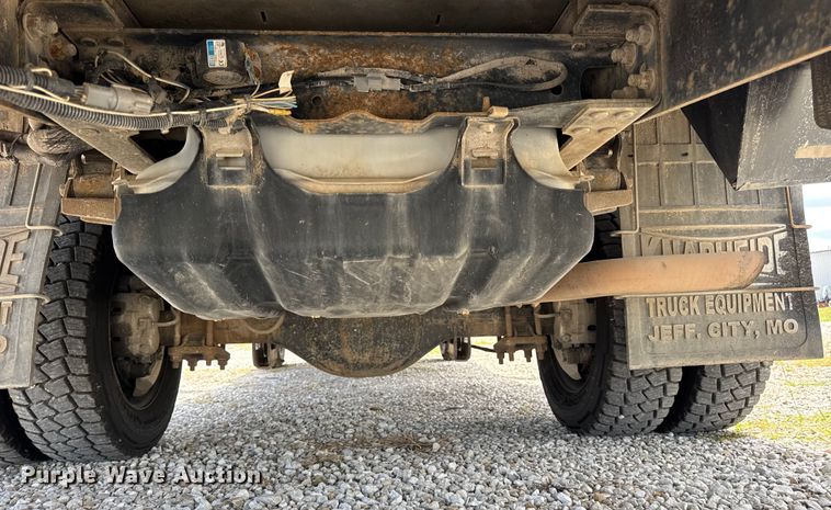 image for item DW6551 2015 Ford  F550 Super Duty utility / service truck