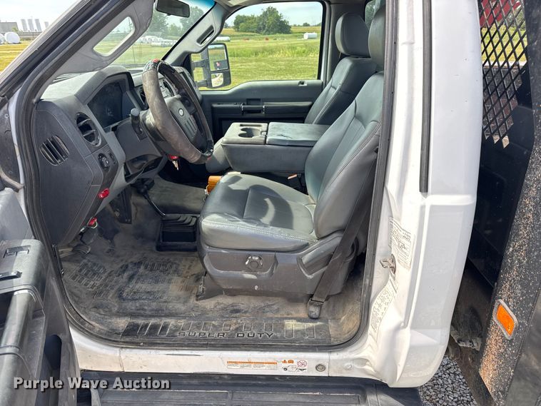 image for item DW6551 2015 Ford  F550 Super Duty utility / service truck
