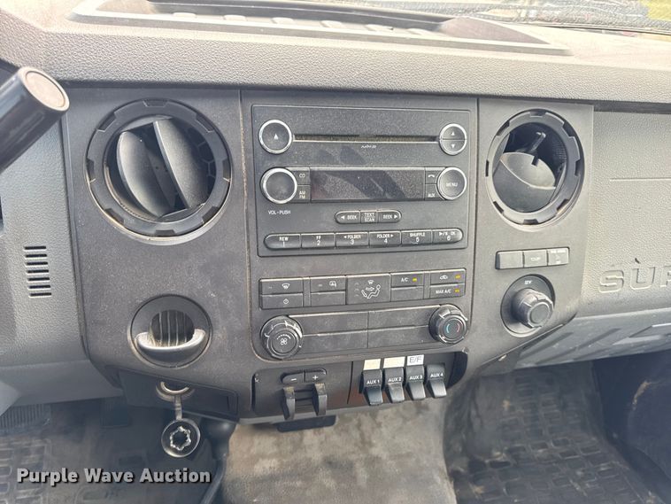 image for item DW6551 2015 Ford  F550 Super Duty utility / service truck