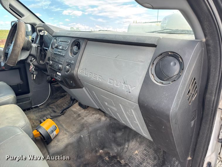 image for item DW6551 2015 Ford  F550 Super Duty utility / service truck