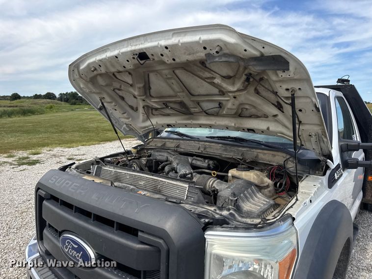 image for item DW6551 2015 Ford  F550 Super Duty utility / service truck