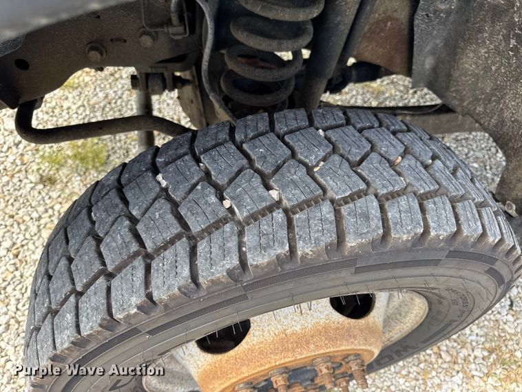 image for item DW6551 2015 Ford  F550 Super Duty utility / service truck