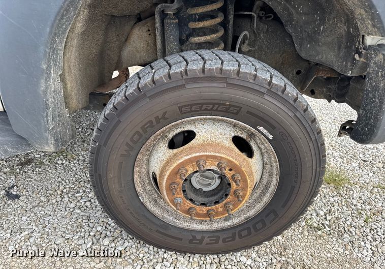 image for item DW6551 2015 Ford  F550 Super Duty utility / service truck