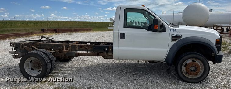 image for item DW6552 2010 Ford  F450 Super Duty XL  truck cab and chassis