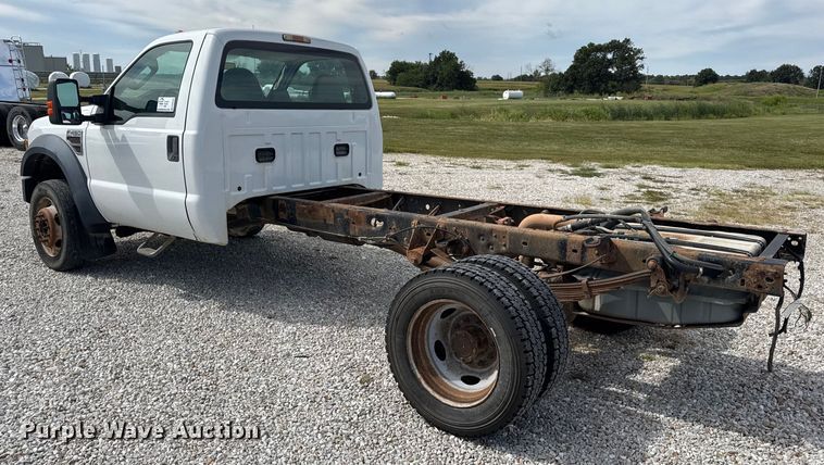 image for item DW6552 2010 Ford  F450 Super Duty XL  truck cab and chassis