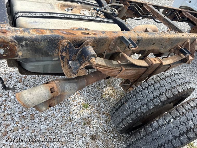 image for item DW6552 2010 Ford  F450 Super Duty XL  truck cab and chassis