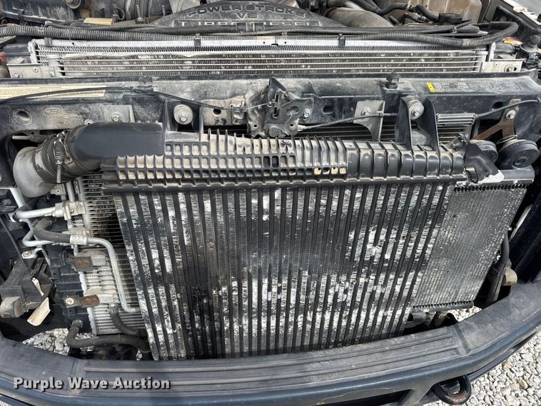 image for item DW6552 2010 Ford  F450 Super Duty XL  truck cab and chassis