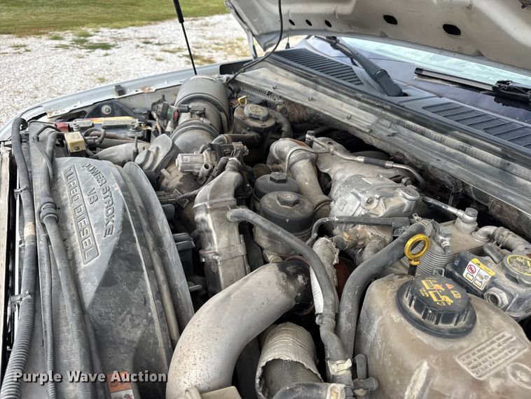 image for item DW6552 2010 Ford  F450 Super Duty XL  truck cab and chassis