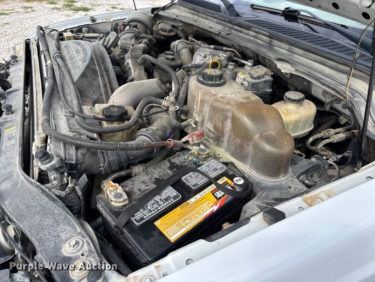 image for item DW6552 2010 Ford  F450 Super Duty XL  truck cab and chassis