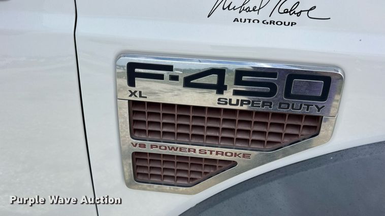 image for item DW6552 2010 Ford  F450 Super Duty XL  truck cab and chassis