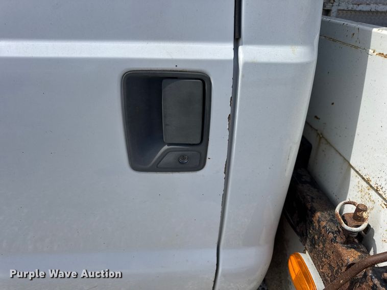 image for item DW6555 2008 Ford F550 Super Duty XL utility / service truck